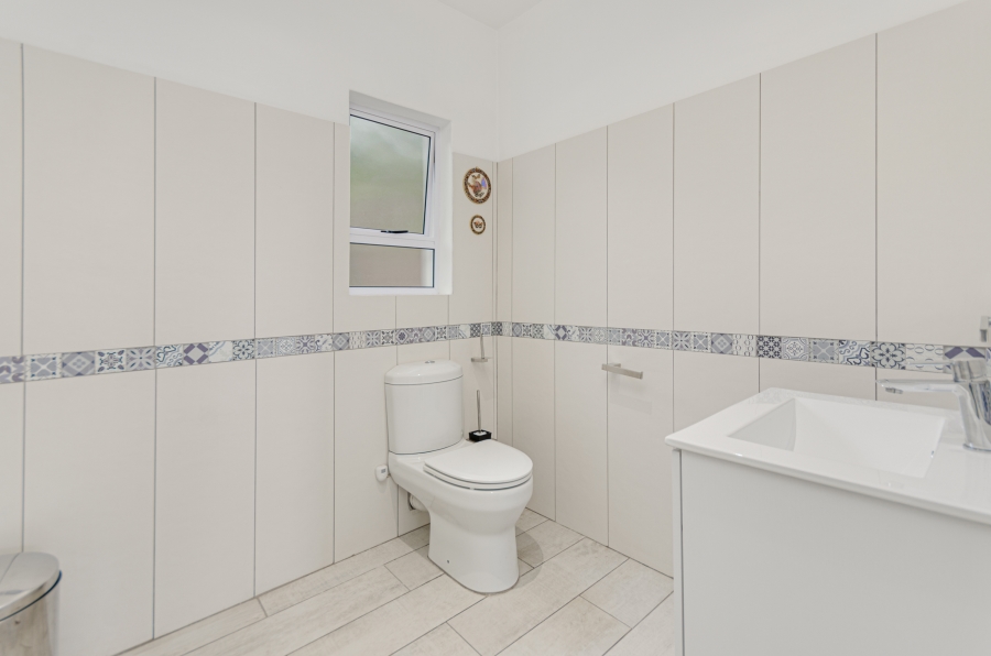 5 Bedroom Property for Sale in Bryanston Gauteng