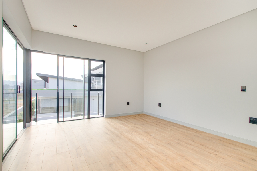 To Let 4 Bedroom Property for Rent in Helderfontein Estate Gauteng