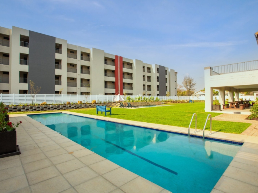 To Let 2 Bedroom Property for Rent in Broadacres Gauteng