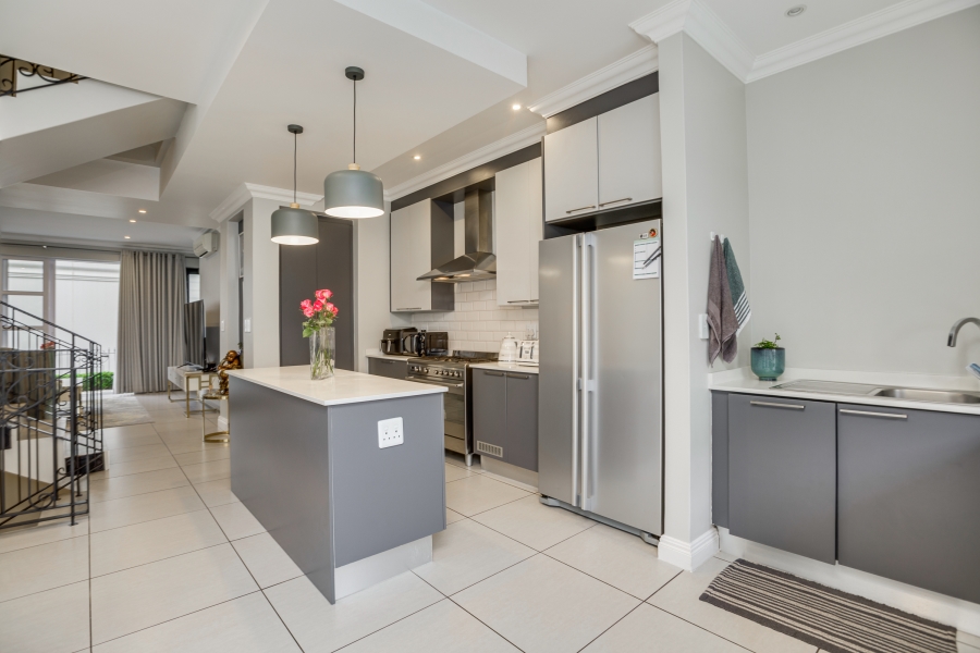 3 Bedroom Property for Sale in Bryanston Gauteng