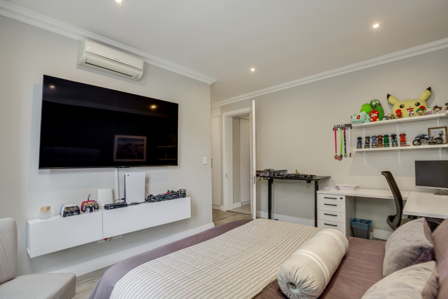 3 Bedroom Property for Sale in Bryanston Gauteng