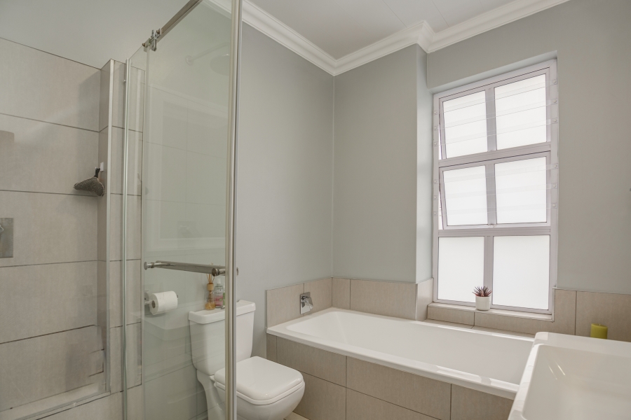 3 Bedroom Property for Sale in Bryanston Gauteng