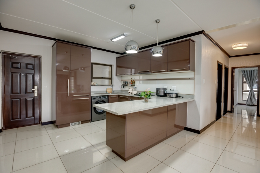 To Let 3 Bedroom Property for Rent in Kengies Gauteng