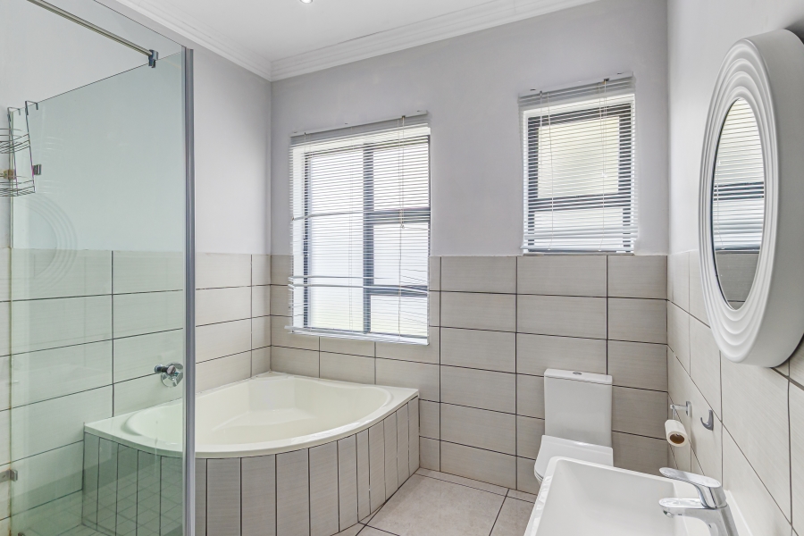 To Let 3 Bedroom Property for Rent in Copperleaf Estate Gauteng