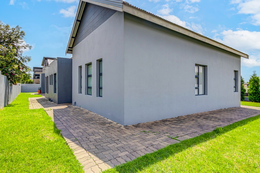 To Let 3 Bedroom Property for Rent in Copperleaf Estate Gauteng