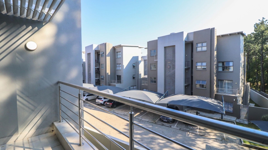 To Let 2 Bedroom Property for Rent in Broadacres Gauteng