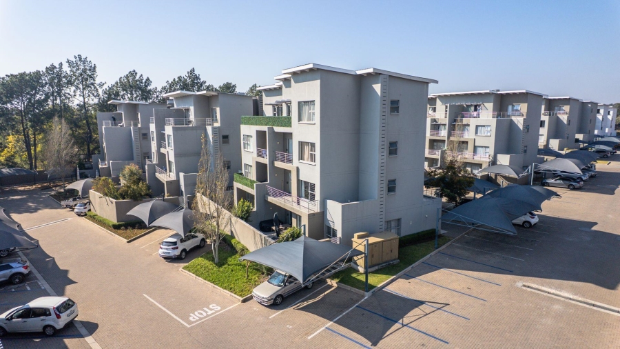 To Let 2 Bedroom Property for Rent in Broadacres Gauteng