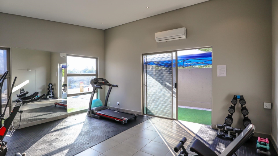 To Let 2 Bedroom Property for Rent in Broadacres Gauteng