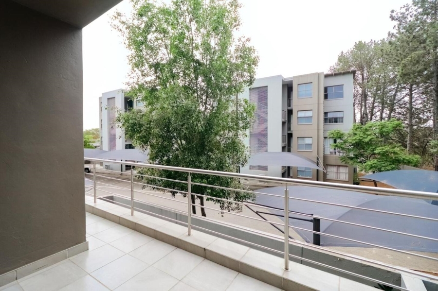 To Let 2 Bedroom Property for Rent in Broadacres Gauteng