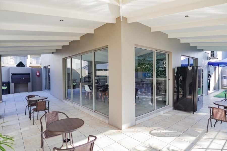 To Let 2 Bedroom Property for Rent in Broadacres Gauteng