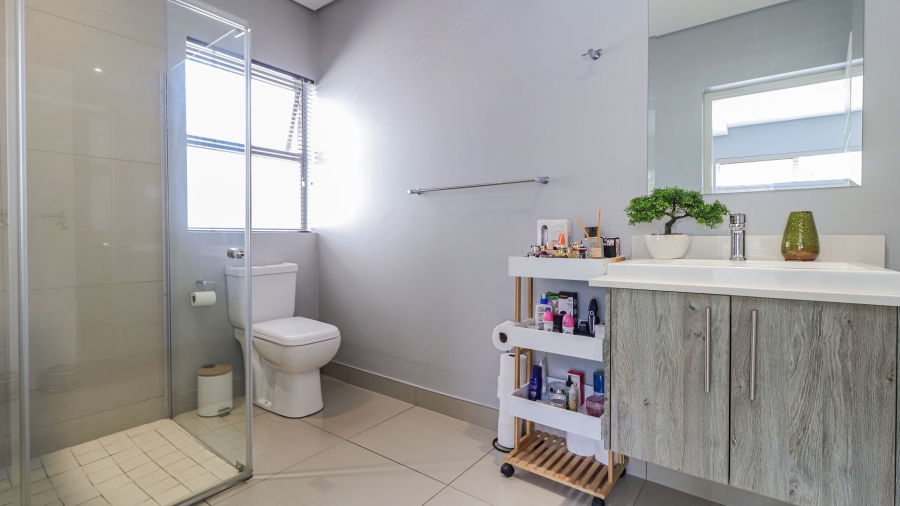 2 Bedroom Property for Sale in Broadacres Gauteng