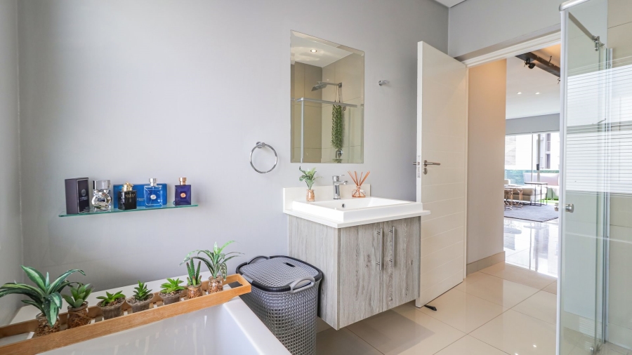 2 Bedroom Property for Sale in Broadacres Gauteng