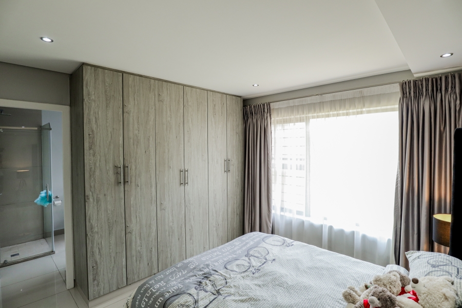 3 Bedroom Property for Sale in Broadacres Gauteng