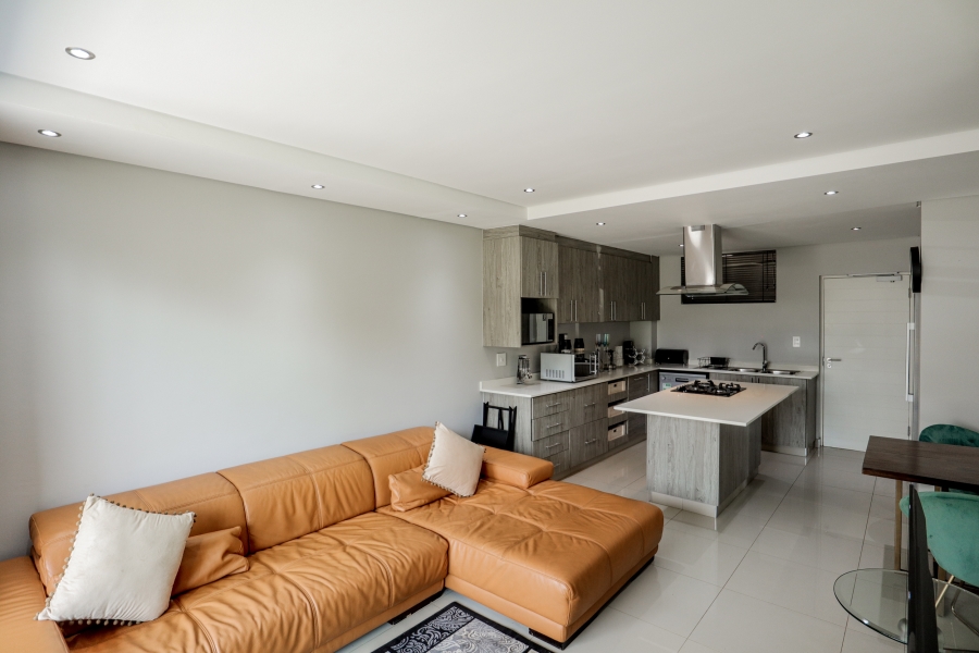 To Let 3 Bedroom Property for Rent in Broadacres Gauteng