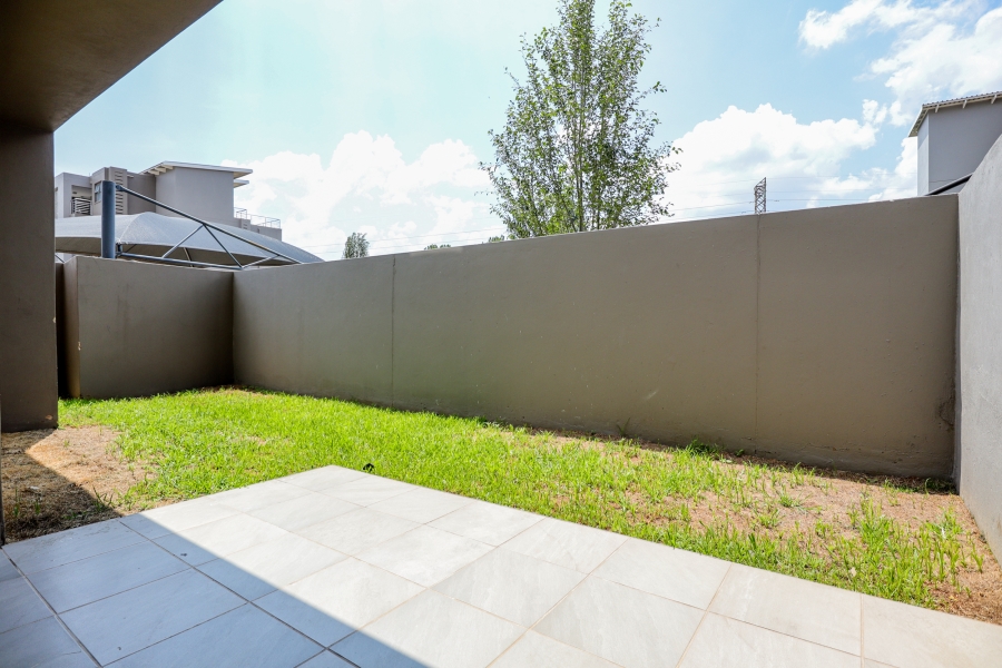 To Let 3 Bedroom Property for Rent in Broadacres Gauteng