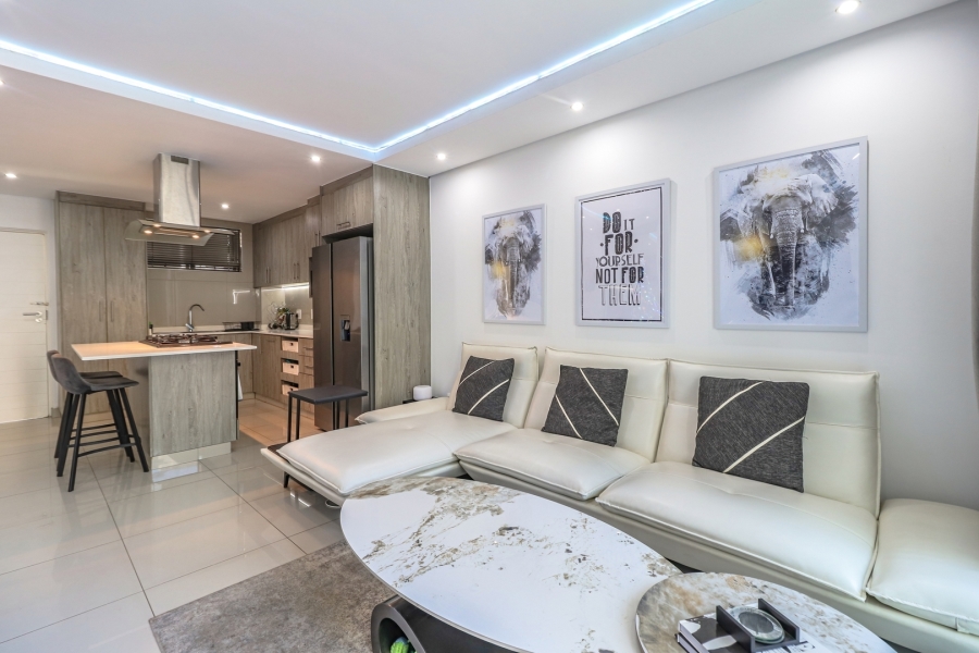 To Let 2 Bedroom Property for Rent in Broadacres Gauteng