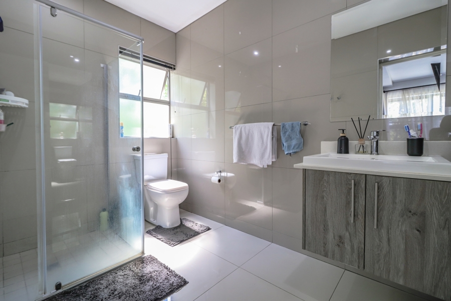 To Let 2 Bedroom Property for Rent in Broadacres Gauteng