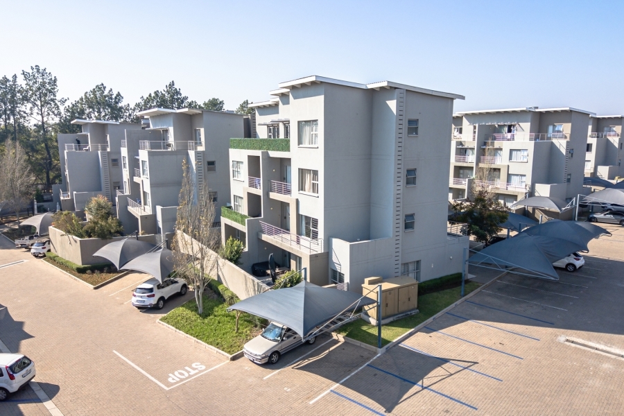 To Let 2 Bedroom Property for Rent in Broadacres Gauteng