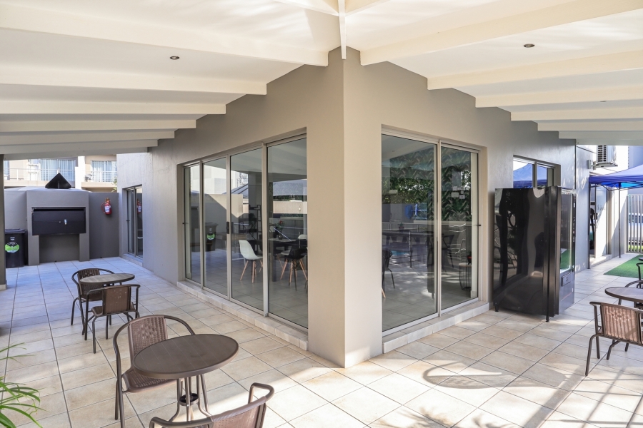 To Let 2 Bedroom Property for Rent in Broadacres Gauteng
