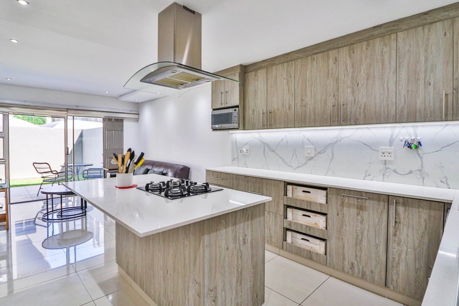 To Let 3 Bedroom Property for Rent in Broadacres Gauteng