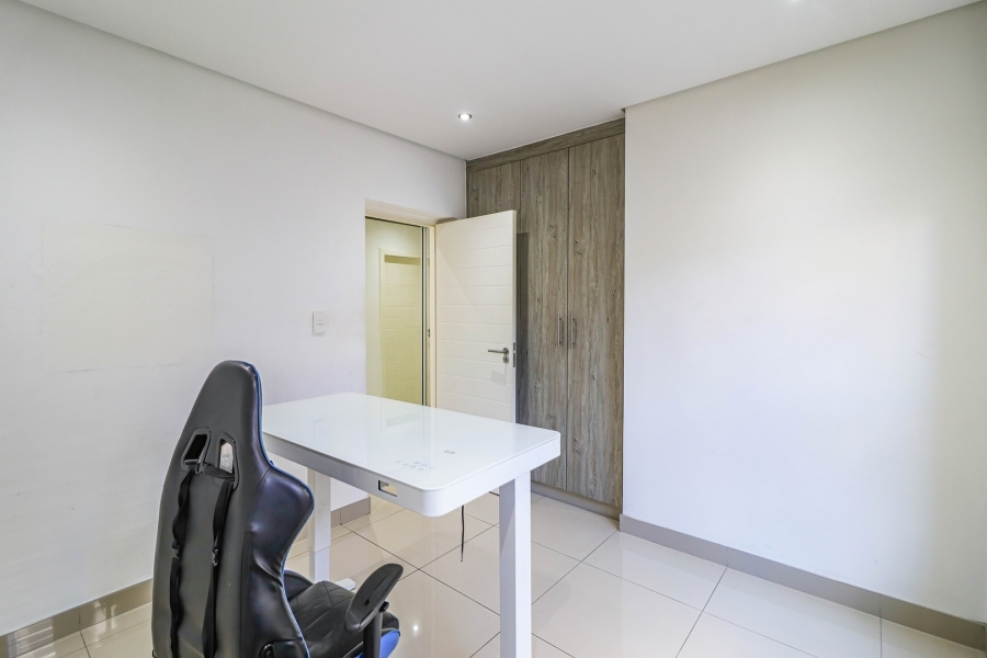 To Let 3 Bedroom Property for Rent in Broadacres Gauteng