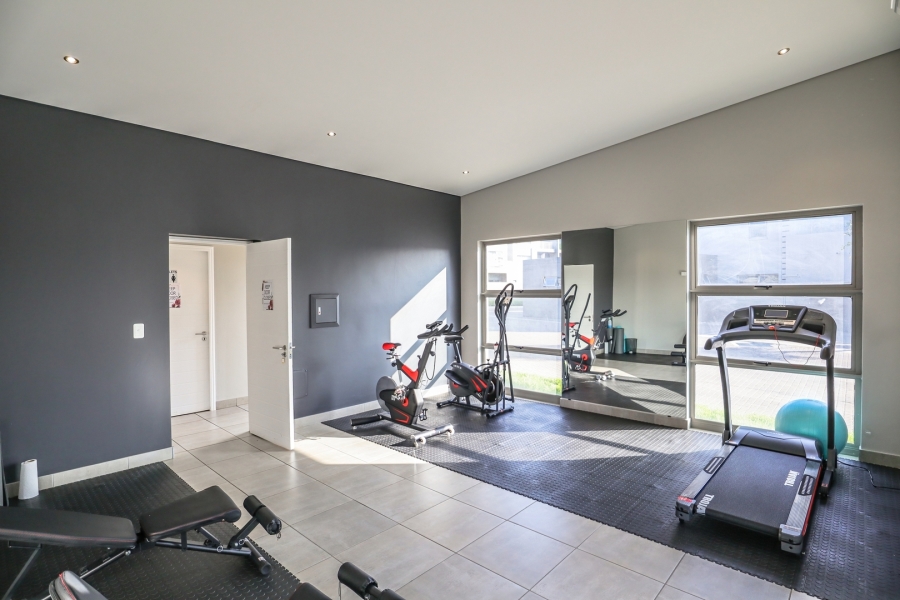 To Let 2 Bedroom Property for Rent in Broadacres Gauteng