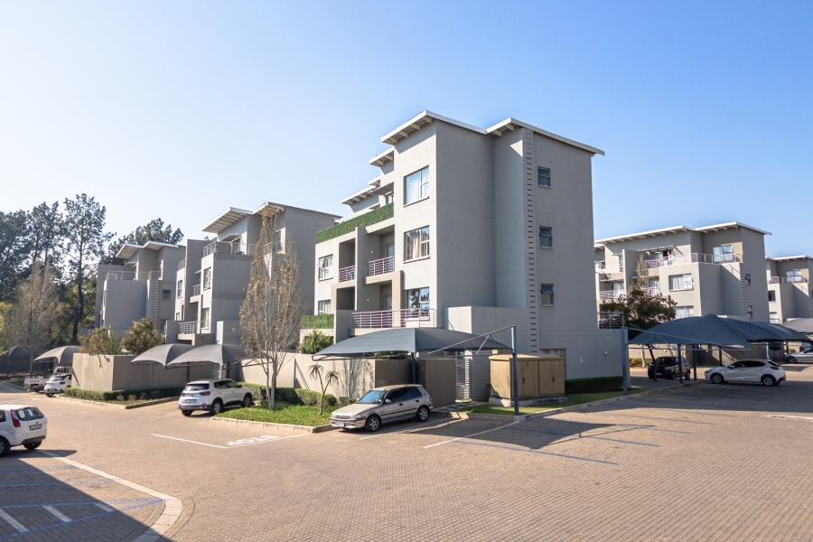 To Let 2 Bedroom Property for Rent in Broadacres Gauteng