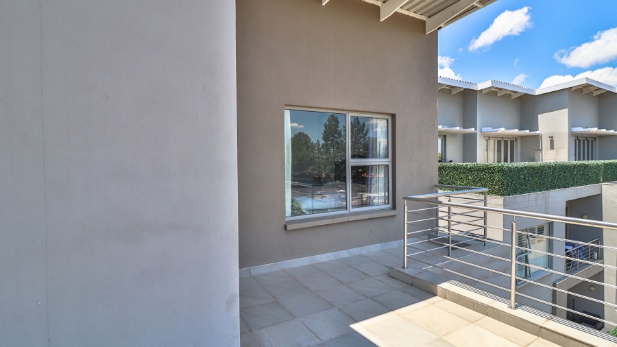 To Let 1 Bedroom Property for Rent in Broadacres Gauteng