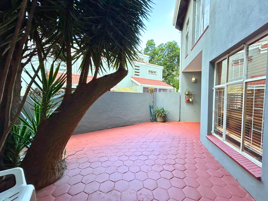 4 Bedroom Property for Sale in Eldoraigne Gauteng