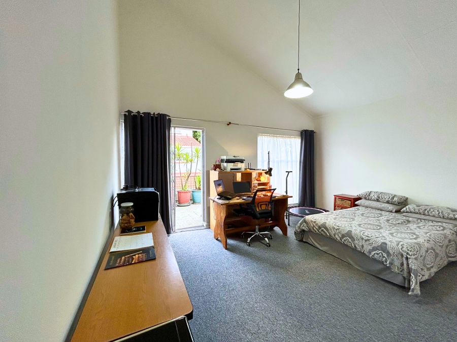 4 Bedroom Property for Sale in Eldoraigne Gauteng