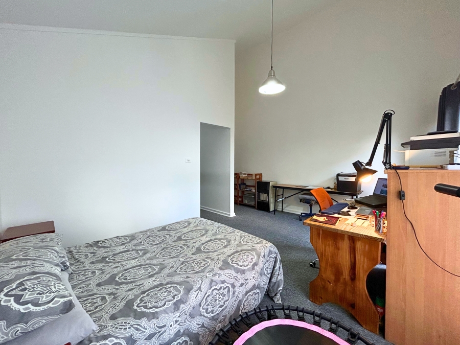 4 Bedroom Property for Sale in Eldoraigne Gauteng