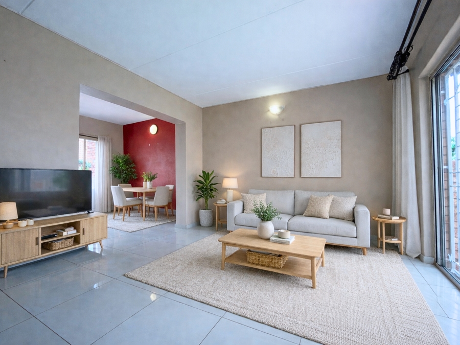 2 Bedroom Property for Sale in Die Hoewes Gauteng