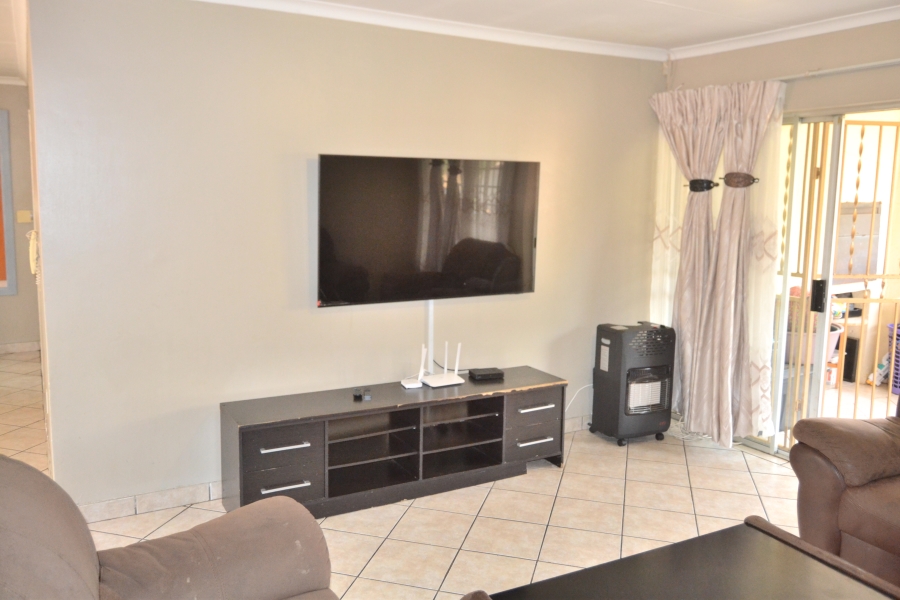 2 Bedroom Property for Sale in Celtisdal Gauteng