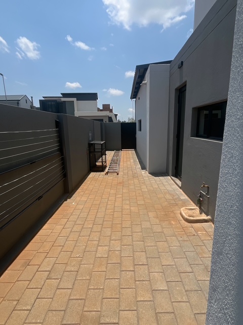 4 Bedroom Property for Sale in Fountainbrook Estate Gauteng