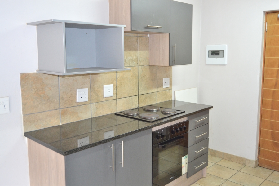 2 Bedroom Property for Sale in Amberfield Gauteng