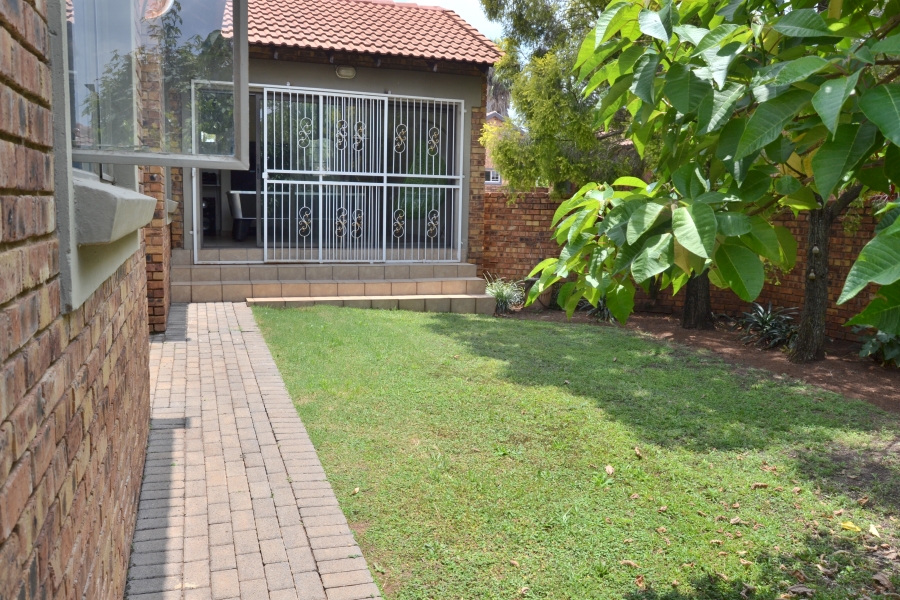 3 Bedroom Property for Sale in Thatchfield Estate Gauteng