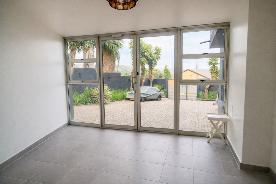 To Let commercial Property for Rent in Glenvista Gauteng