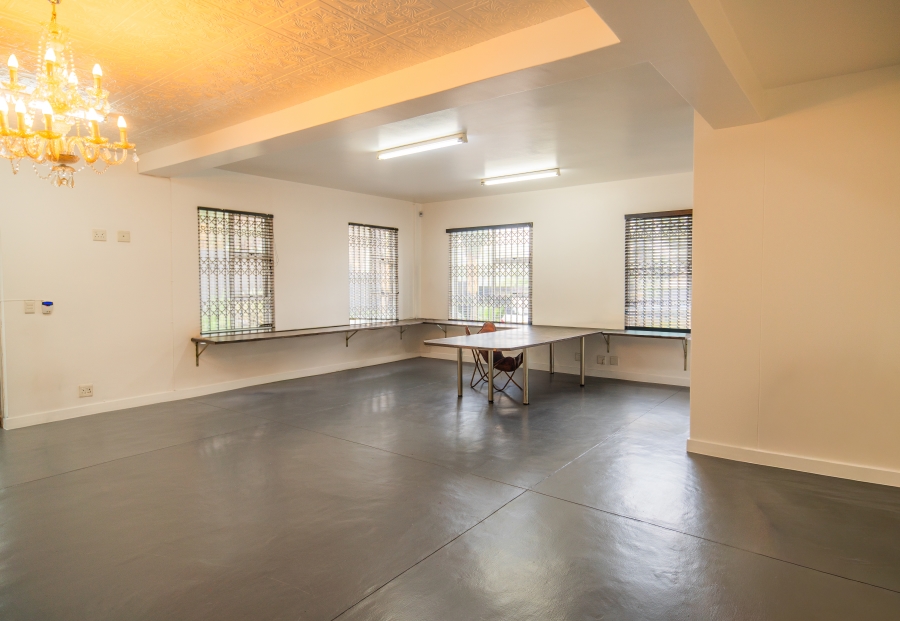 To Let commercial Property for Rent in Glenvista Gauteng