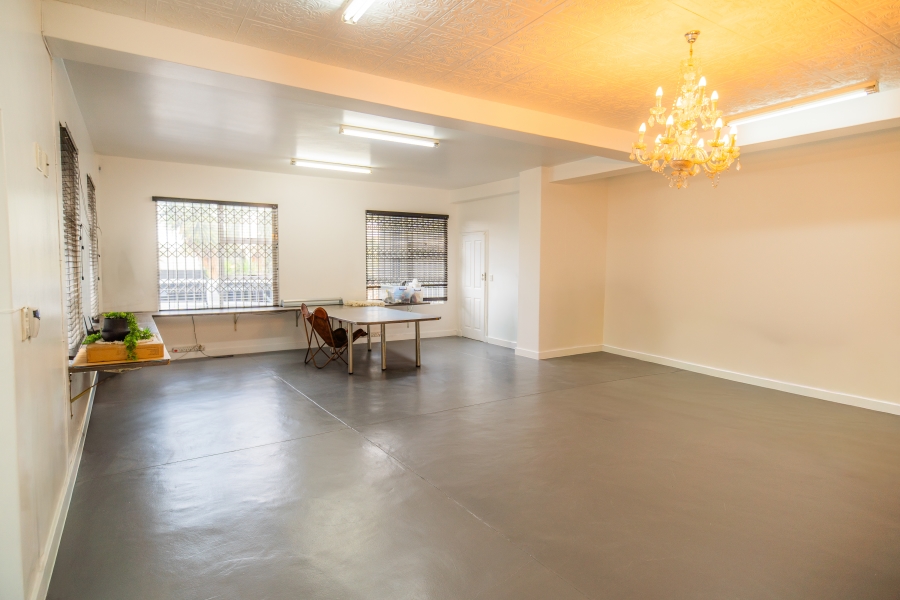 To Let commercial Property for Rent in Glenvista Gauteng