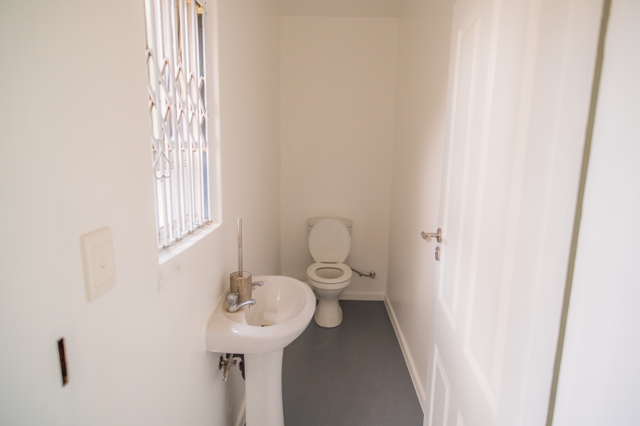 To Let commercial Property for Rent in Glenvista Gauteng