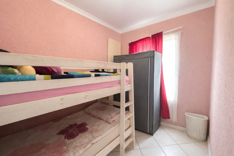 2 Bedroom Property for Sale in Linmeyer Gauteng