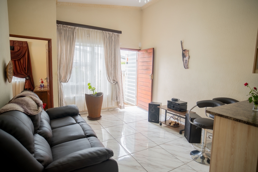 2 Bedroom Property for Sale in Ridgeway Gauteng