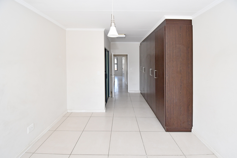 2 Bedroom Property for Sale in Kyalami Hills Gauteng