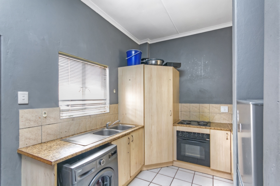 2 Bedroom Property for Sale in Buccleuch Gauteng