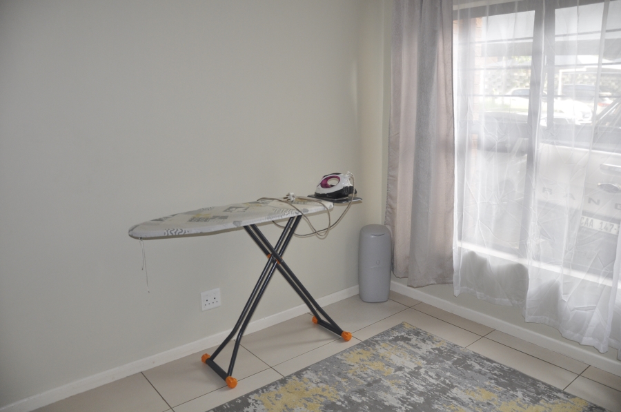 To Let 3 Bedroom Property for Rent in Kyalami Hills Gauteng