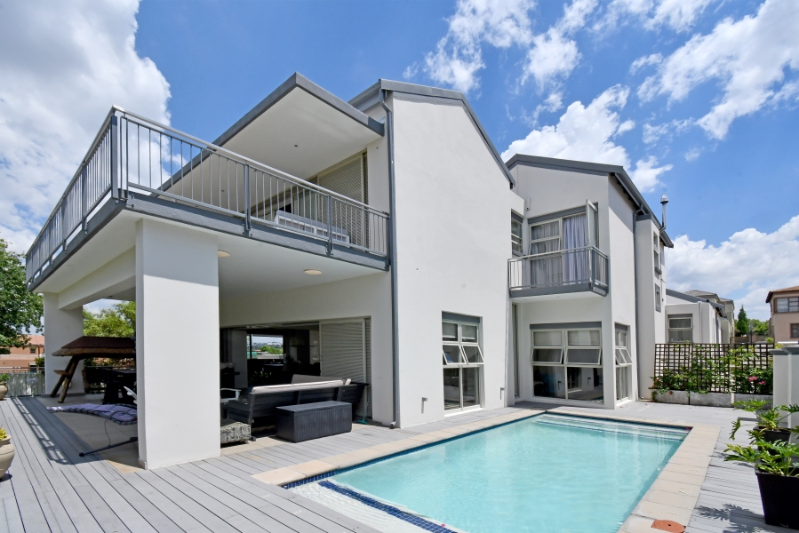 4 Bedroom Property for Sale in Blue Valley Golf Estate Gauteng