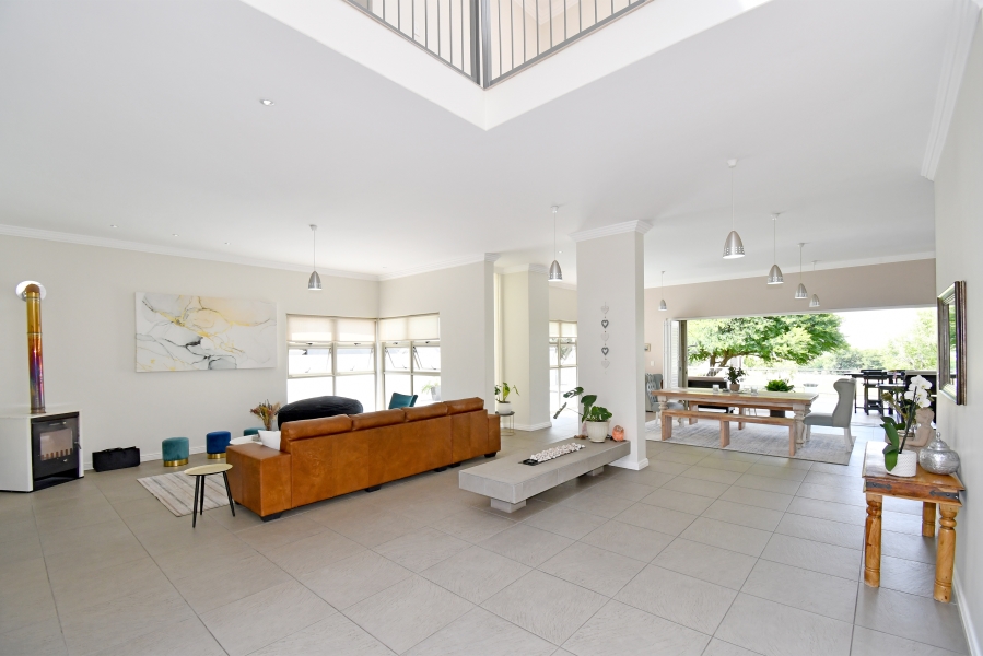 4 Bedroom Property for Sale in Blue Valley Golf Estate Gauteng