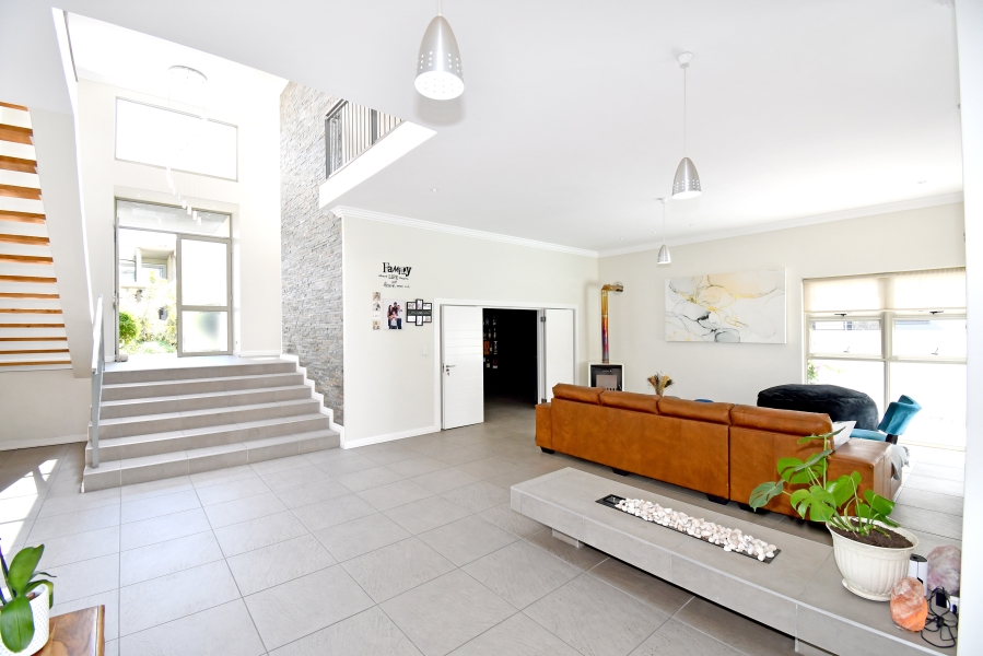 4 Bedroom Property for Sale in Blue Valley Golf Estate Gauteng