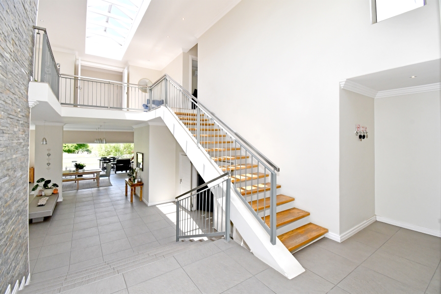 4 Bedroom Property for Sale in Blue Valley Golf Estate Gauteng