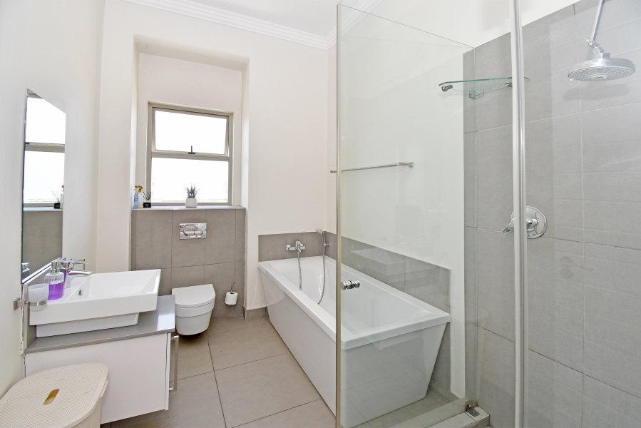 4 Bedroom Property for Sale in Blue Valley Golf Estate Gauteng